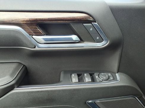 Used 2023 GMC Sierra 1500 SLE w/ Enhanced Capability Package image 23