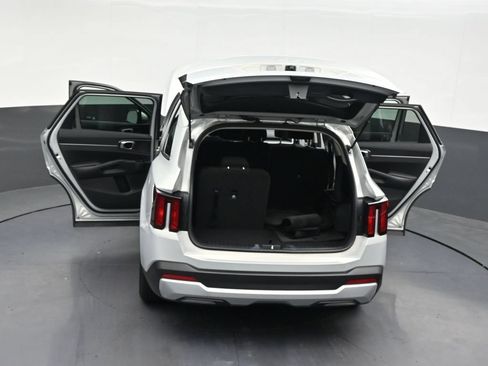 Used 2026 Kia Sorento LX FWD image 38
