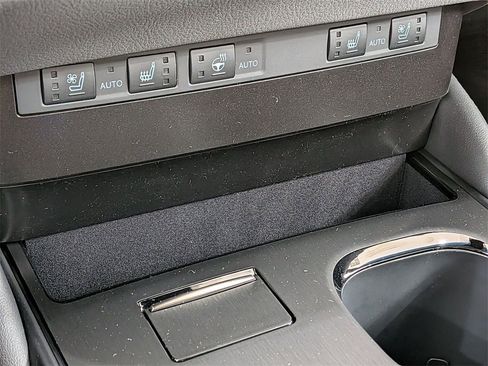 New 2025 Lexus ES 350 w/ Premium Package image 30