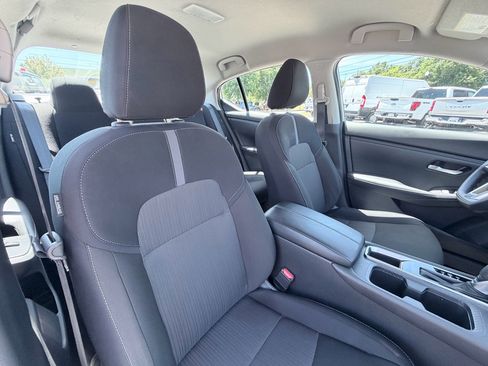 Used 2025 Nissan Sentra SV FWD image 24