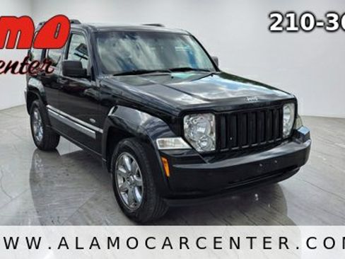 Used 2012 Jeep Liberty Sport image 7