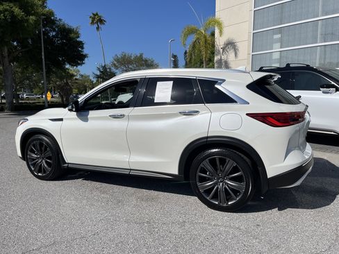 Used 2020 INFINITI QX50 Essential w/ Edition 30 Package FWD image 3