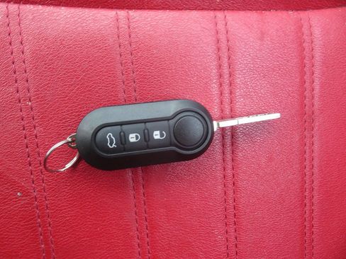 Used 2012 FIAT 500 Lounge w/ Luxury Leather Pkg image 24