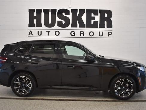 Used 2025 BMW X3 xDrive30i AWD/4WD image 2