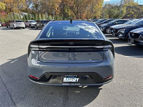 Used 2024 Toyota Prius Prime Premium image 7