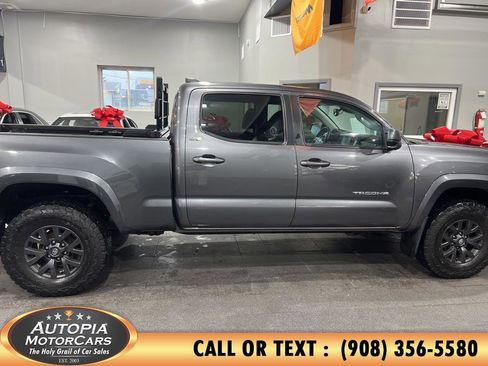 Used 2021 Toyota Tacoma SR5 image 8