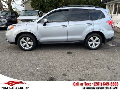 Used 2016 Subaru Forester 2.5i Limited AWD/4WD image 6