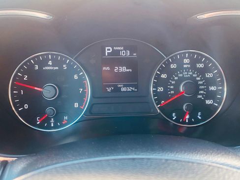 Used 2018 Kia Forte LX FWD image 10