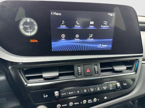 Used 2022 Lexus ES 300h w/ Premium Package FWD image 25
