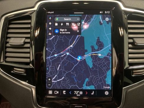 Certified 2024 Volvo XC90 T8 Plus w/ Protection Package Premier image 20