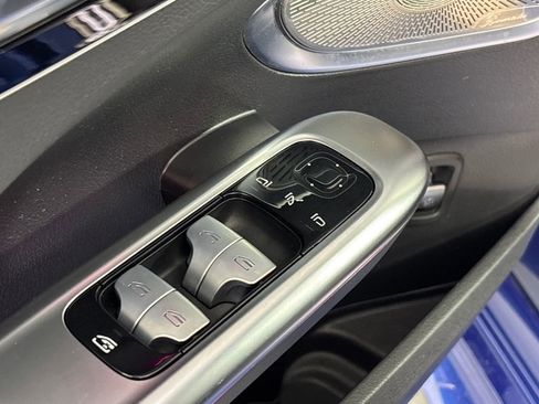 Used 2023 Mercedes-Benz C 43 AMG 4MATIC Sedan image 11