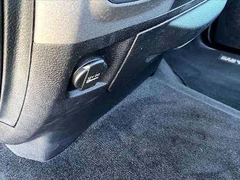 Used 2015 RAM 1500 Express image 16