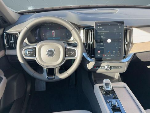 New 2026 Volvo XC90 B6 Plus w/ Protection Package Premier image 27