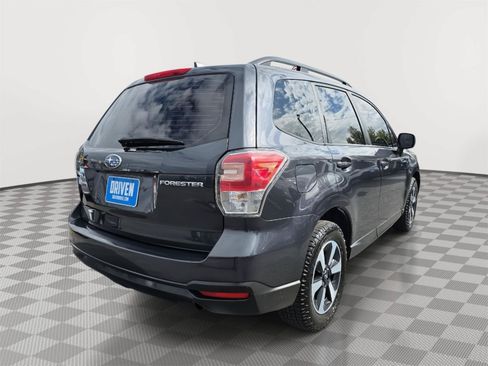 Used 2018 Subaru Forester 2.5i w/ Alloy Wheel Package AWD/4WD image 4