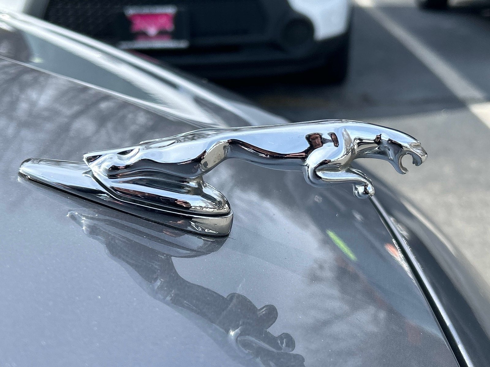 Used 2012 Jaguar XJ RWD image 19