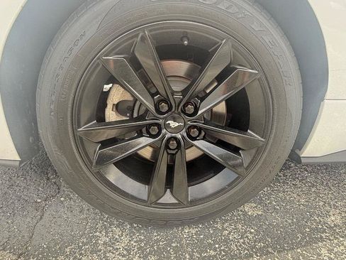 Used 2018 Ford Mustang Premium RWD image 13