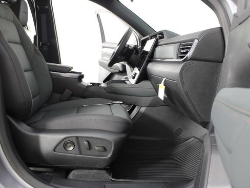 New 2027 GMC Terrain AT4 w/ Convenience Package III AWD/4WD image 22
