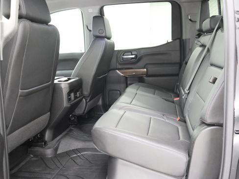 Used 2022 Chevrolet Silverado 1500 RST w/ Convenience Package II AWD/4WD image 9