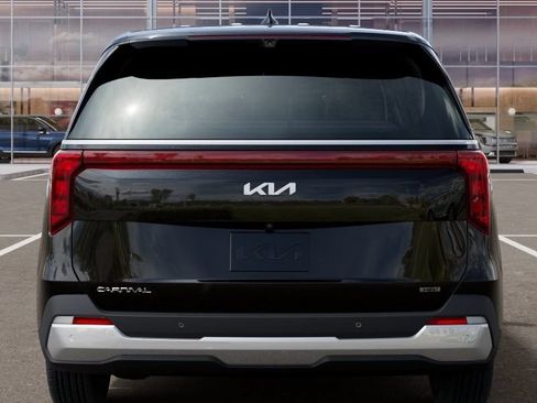 New 2026 Kia Carnival EX FWD image 14