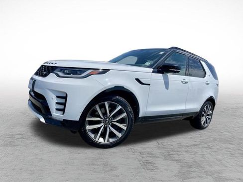 Certified 2025 Land Rover Discovery Dynamic SE AWD/4WD image 37