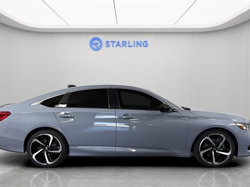 Used 2022 Honda Accord Sport image 11