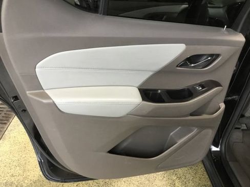 Used 2019 Chevrolet Traverse LT w/ LPO, Floor Liner Package AWD/4WD image 36