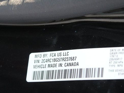 New 2026 Chrysler Pacifica Select image 8