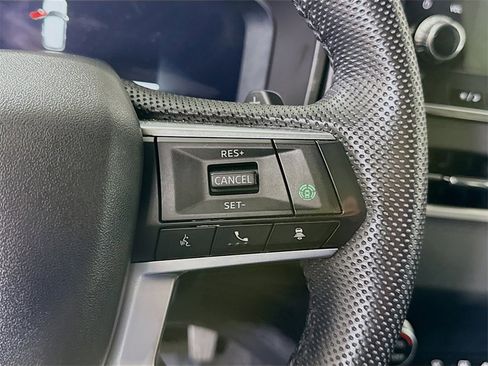 Used 2023 Mitsubishi Outlander SE image 23