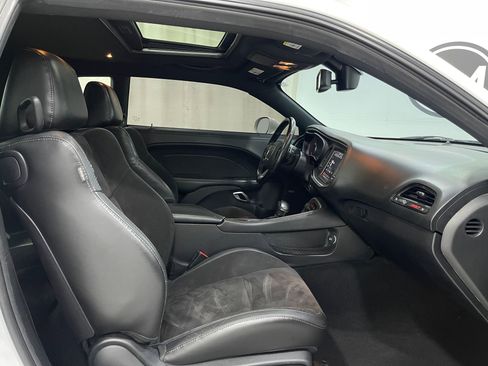 Used 2020 Dodge Challenger R/T Scat Pack w/ Plus Package RWD image 31