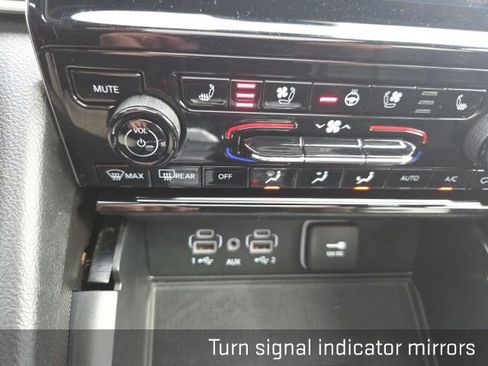 Used 2024 Jeep Grand Cherokee L Limited w/ Luxury Tech Group II image 43