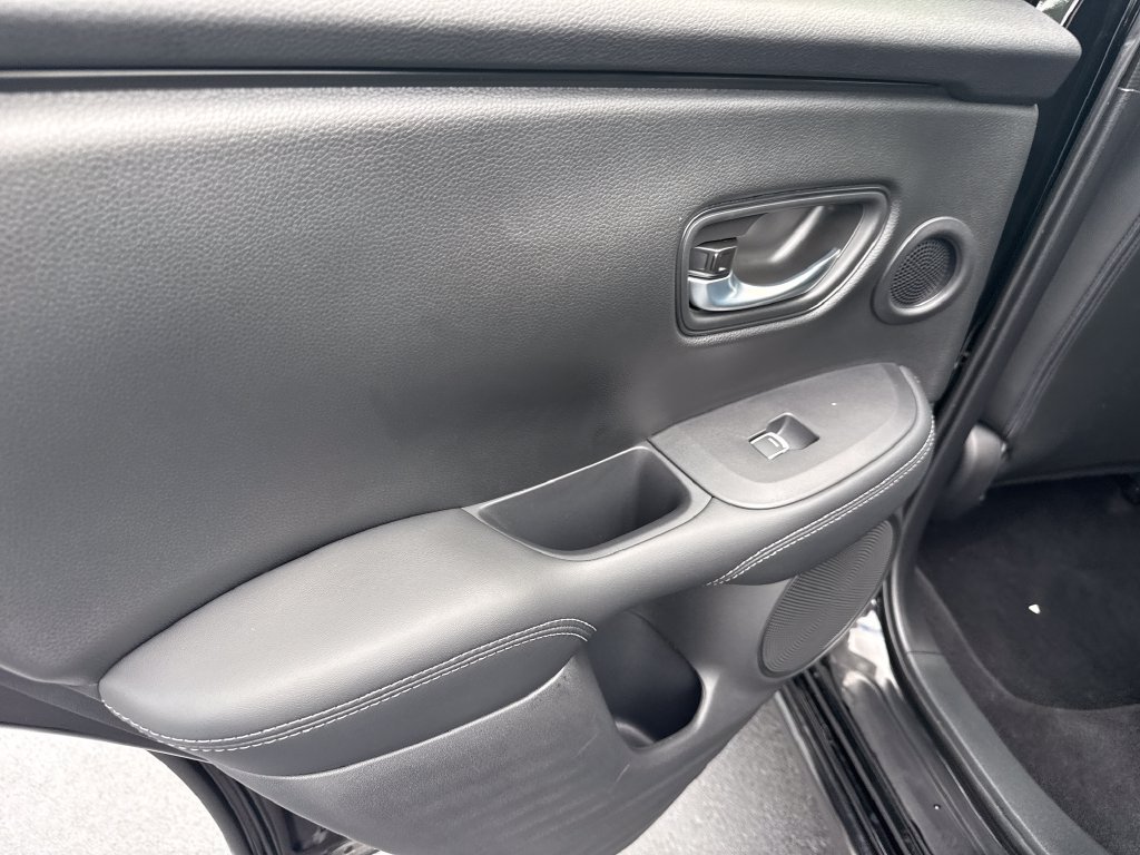 Used 2026 Honda HR-V EX-L image 17