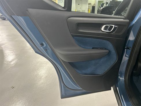 Certified 2023 Volvo XC40 Recharge Plus image 21