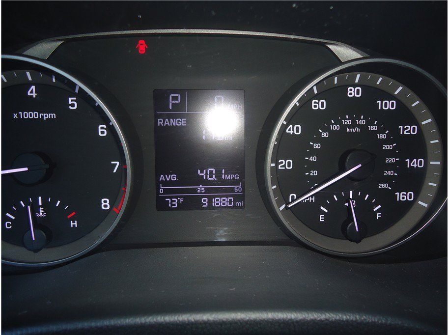 Used 2017 Hyundai Elantra SE FWD image 22