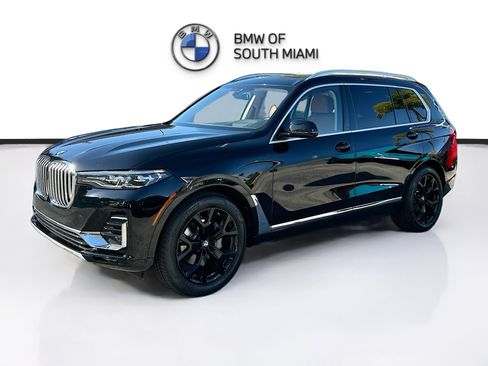 Certified 2022 BMW X7 xDrive40i w/ Premium Package image 3