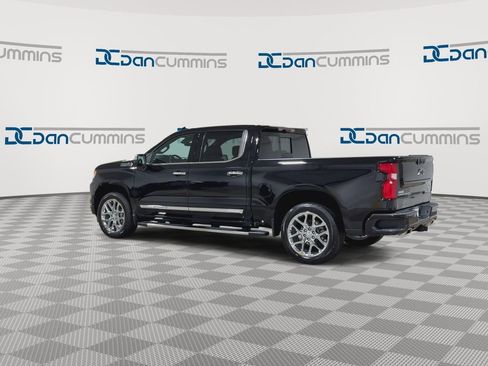 Used 2024 Chevrolet Silverado 1500 High Country w/ Technology Package AWD/4WD image 7