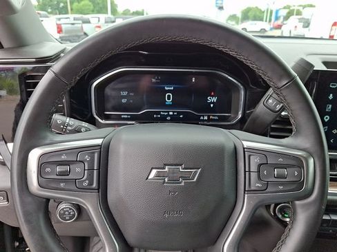 Used 2025 Chevrolet Silverado 1500 RST w/ Z71 Off-Road Package AWD/4WD image 18