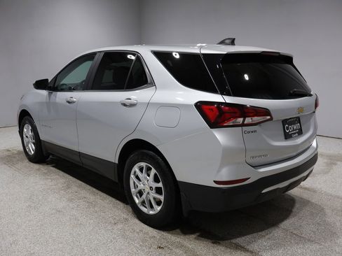 Used 2022 Chevrolet Equinox LT w/ LPO, Floor Liner Package image 4