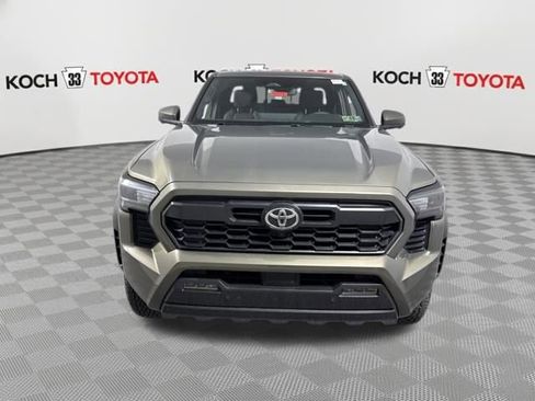Used 2024 Toyota Tacoma TRD Off-Road w/ TRD Off Road Premium Package image 2
