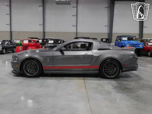 Used 2014 Ford Mustang Shelby GT500 w/ Equipment Group 821A image 13