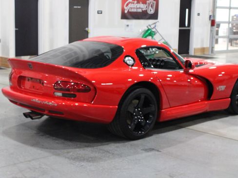 Used 1997 Dodge Viper GTS RWD image 15