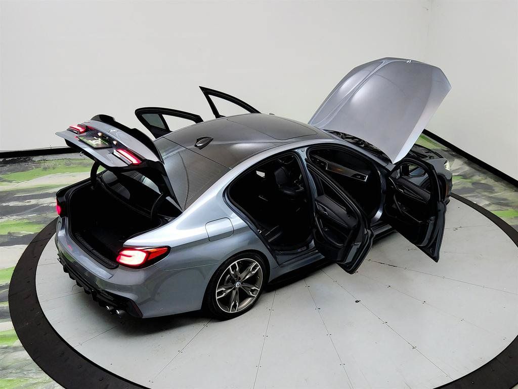 Used 2020 BMW M550i xDrive AWD/4WD image 39