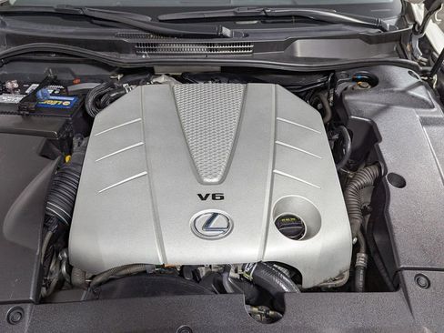 Used 2012 Lexus IS 350C w/ Luxury Pkg RWD image 29