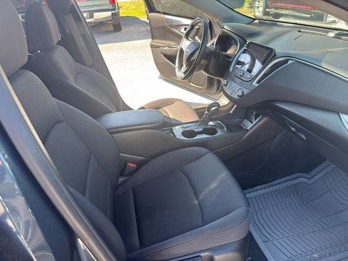 Used 2021 Chevrolet Malibu RS FWD image 15
