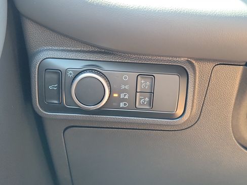 Certified 2025 Ford Explorer Active RWD image 28