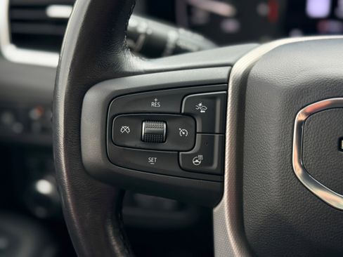 Used 2021 GMC Yukon XL Denali w/ Denali Premium Package image 14