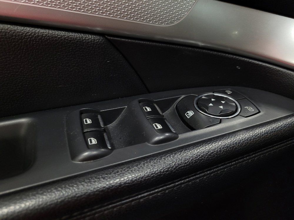 Used 2016 Ford Explorer XLT w/ Equipment Group 202A AWD/4WD image 27