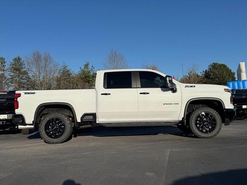 New 2026 Chevrolet Silverado 2500 LT w/ Trail Boss Package AWD/4WD image 2