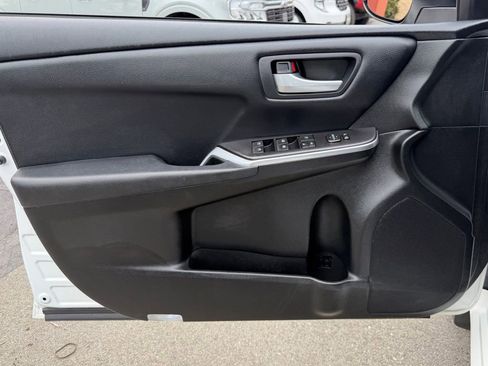 Used 2017 Toyota Camry LE image 15