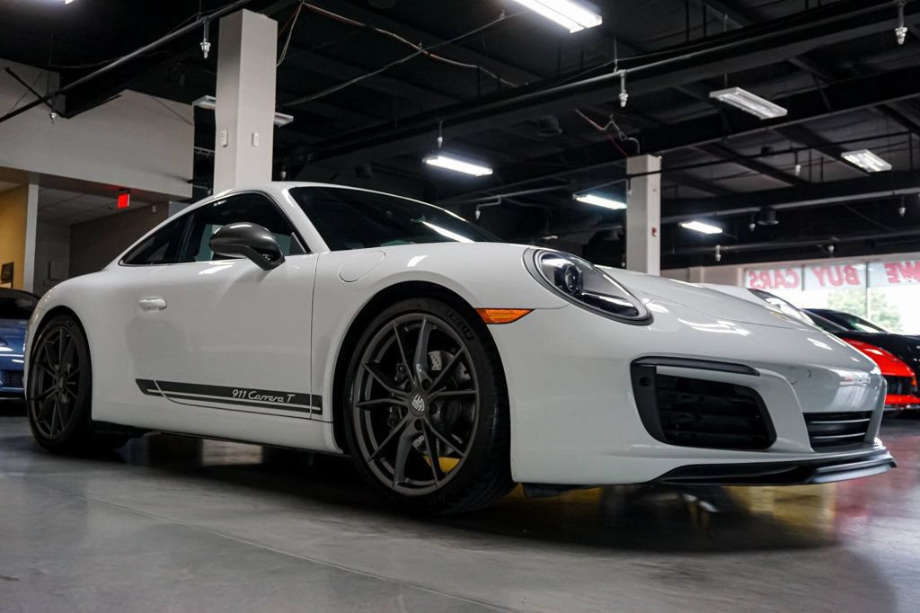 Used 2018 Porsche 911 Carrera image 2