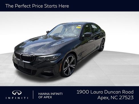 Used 2022 BMW 330i xDrive Sedan w/ M Sport Package AWD/4WD image 1